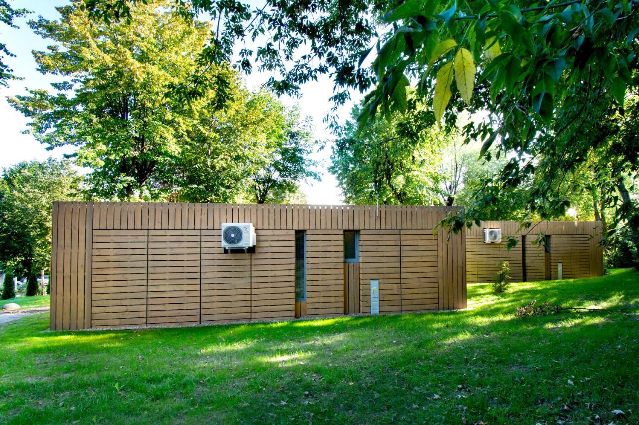 Okejaparts Wilkasy Exterior foto